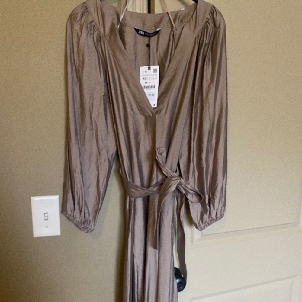 BRAND NEW ZARA DRESS